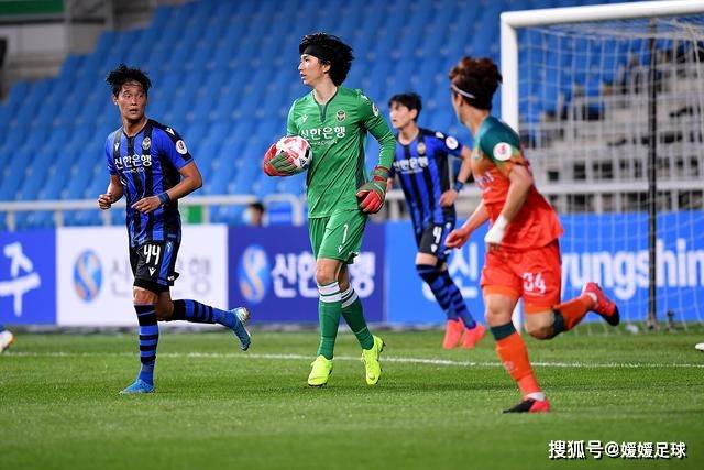 杨瀚森15+12青岛胜四川 阿不都20分新疆胜上海